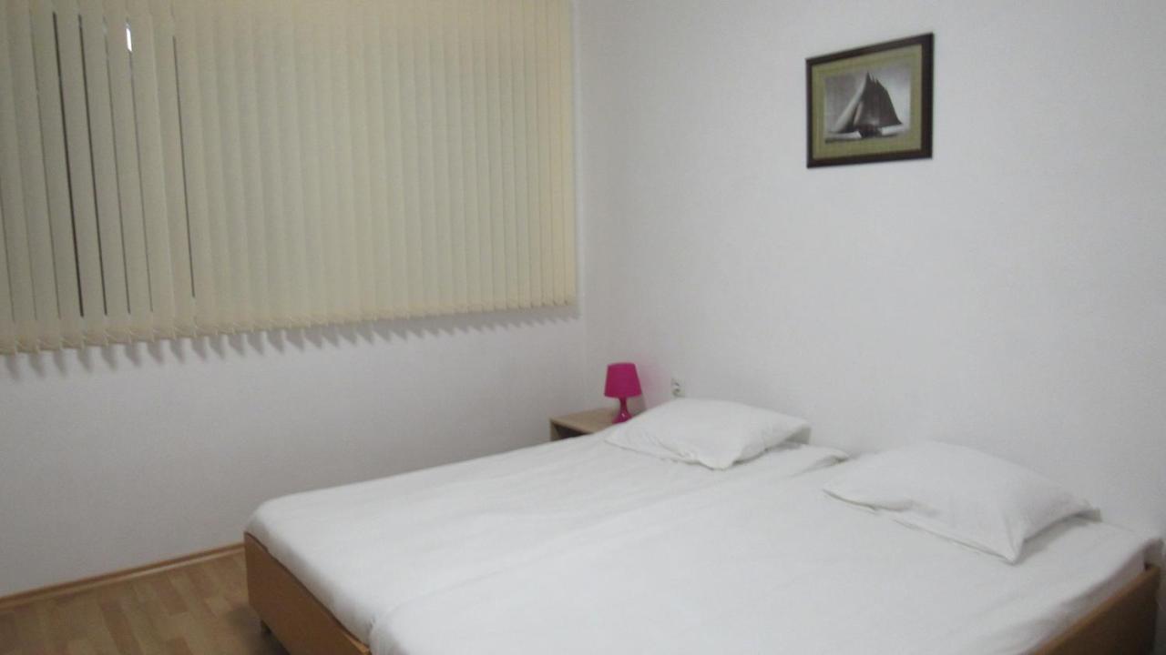Apartment Crystal Balchik Exterior foto