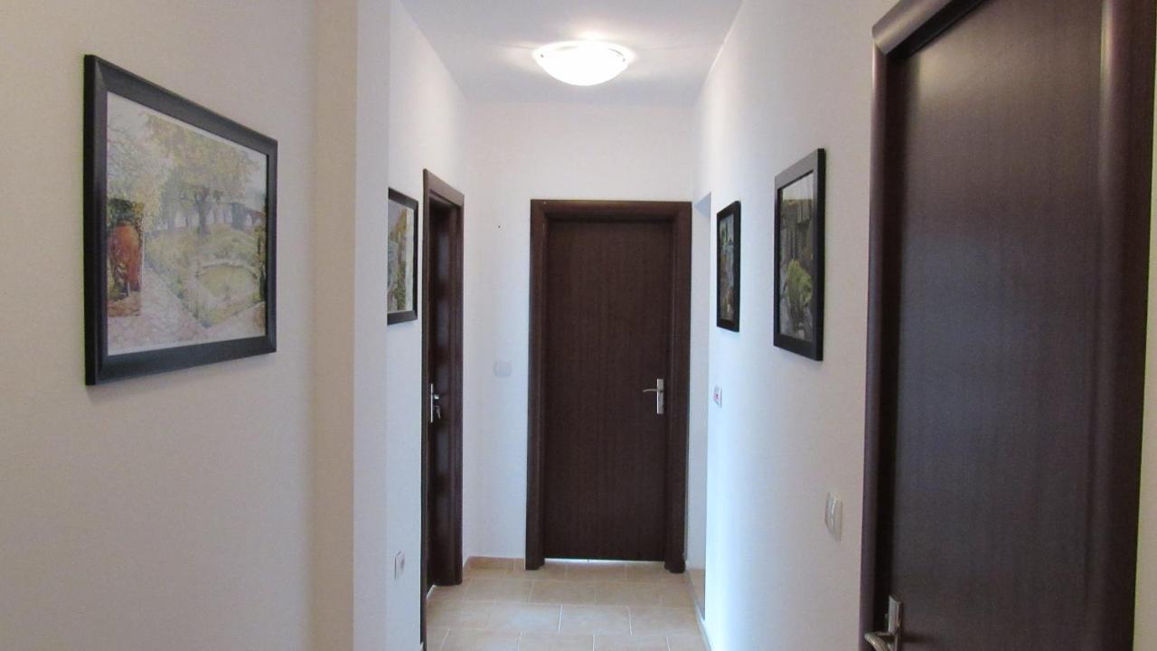 Apartment Crystal Balchik Exterior foto