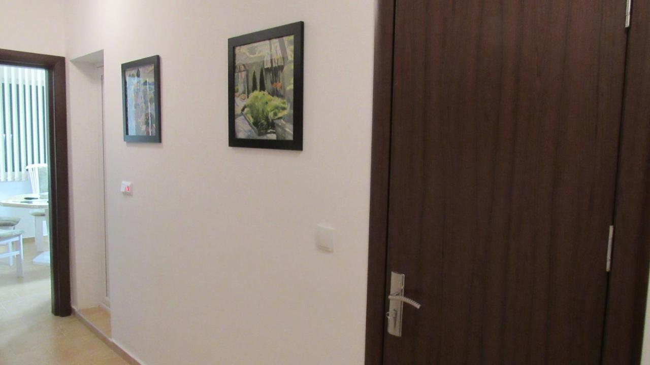 Apartment Crystal Balchik Exterior foto